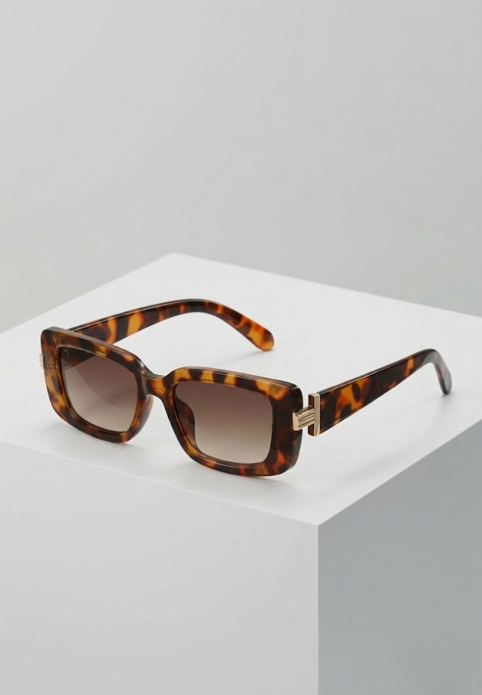 Havana Square Sunglasses – Tortoise Frame / Gradient Brown Lens