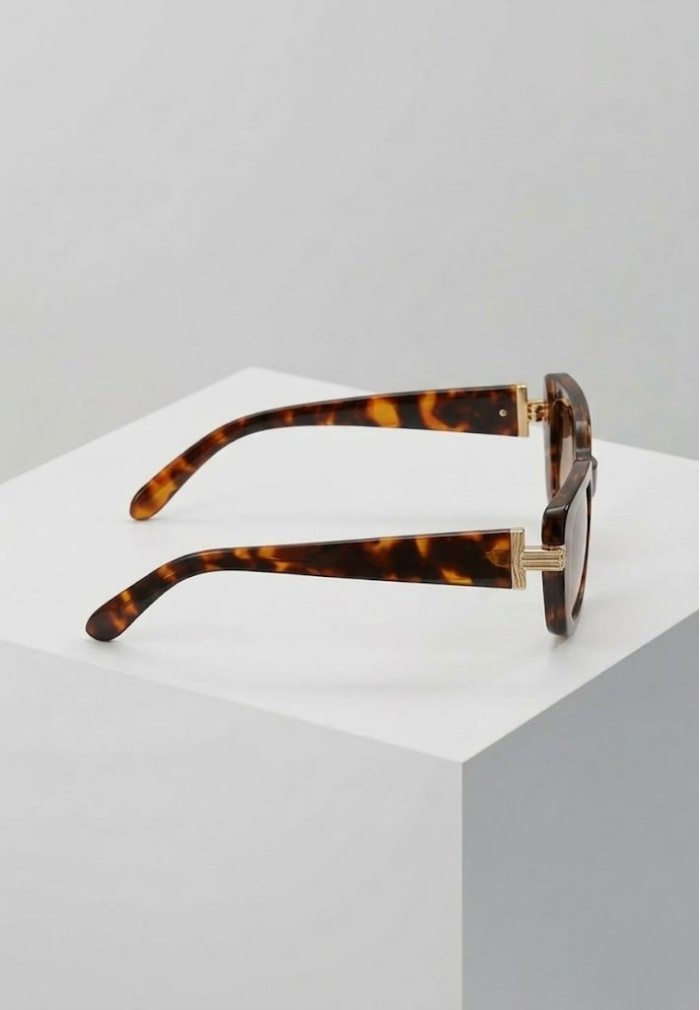 Havana Square Sunglasses – Tortoise Frame / Gradient Brown Lens
