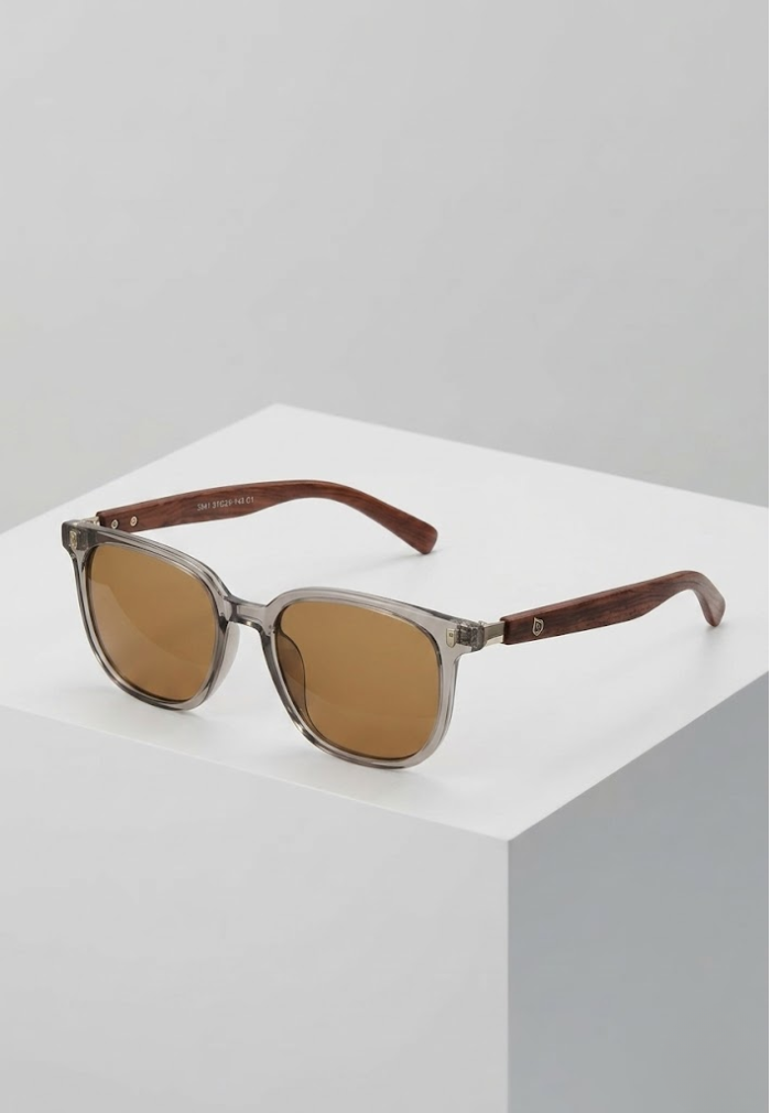 Walnut Classic Sunglasses – Grey
